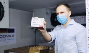Số vaccine được bàn giao cho Viện vệ sinh dịch tễ Trung ương. Ảnh: TTXVN phát