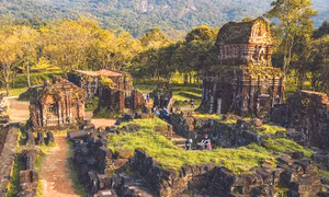 Mỹ Sơn là một khu di tích đền tháp cổ còn sót lại của văn hóa Chăm Pa. Ảnh: Lưu Trọng Đạt