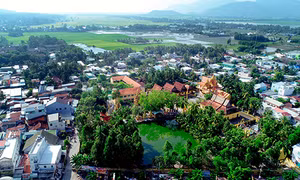 Một góc thị trấn Tri Tôn, huyện Tri Tôn nhìn từ trên cao. Ảnh: Công Mạo