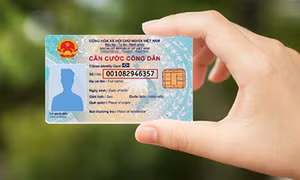 Thí điểm khám, chữa bệnh bảo hiểm y tế bằng căn cước công dân gắn chíp