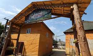 Đi vào hoạt động được gần 2 năm nay, homestay “Hà Nhì House” thu hút du khách đến tìm hiểu nét văn hóa truyền thống của đồng bào dân tộc Hà Nhì. Ảnh: Trọng Chính