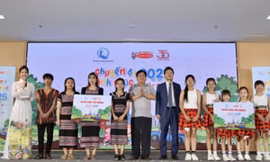 'Chuyến đi hạnh phúc' cho trẻ em có hoàn cảnh đặc biệt, khó khăn