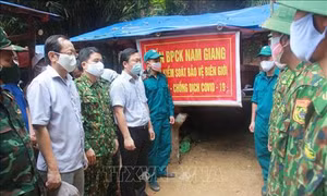 Quảng Nam: Đồng tâm hiệp lực với người anh em Lào – Tấm lá chắn vững chắc nơi biên cương chống dịch COVID-19