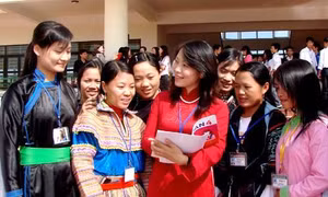 Lào Cai nâng cao chất lượng cán bộ ở vùng dân tộc thiểu số