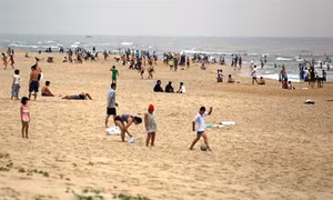 Dịch COVID-19: Phú Yên quyết liệt ngăn chặn tập trung đông người tại bãi biển
