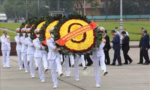 Lãnh đạo Đảng, Nhà nước viếng Lăng Bác nhân 45 năm Ngày Giải phóng miền Nam, thống nhất đất nước