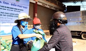 Đắk Lắk thực hiện chặt chẽ việc hỗ trợ các đối tượng gặp khó khăn do dịch COVID-19
