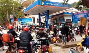 Bộ Công Thương khuyến cáo người dân không nên mua tích trữ xăng dầu