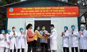 Bệnh nhân thứ 16 nhiễm virus SARS-CoV-2 tại Việt Nam xuất viện