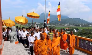 An Giang: Phum, sóc đồng bào Khmer vào Xuân