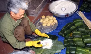 Bánh chưng - Chiếc bánh mang hồn Tết Việt