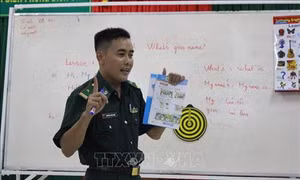 Nguyễn Tuấn Hình - "Thầy giáo" biên phòng dạy tiếng Anh miễn phí