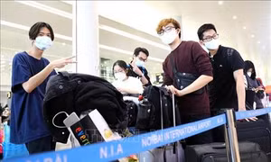 Dịch COVID-19: Bộ Y tế thông báo khẩn về 3 chuyến bay có hành khách mắc bệnh
