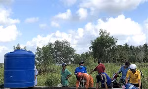 Đưa vào sử dụng điểm cung cấp nước ngọt miễn phí cho nhân dân Bến Tre