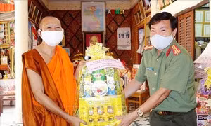 Đón Tết Chôl Chnăm Thmây gọn nhẹ, đồng bào Khmer An Giang đồng lòng cùng cả nước chống dịch COVID-19