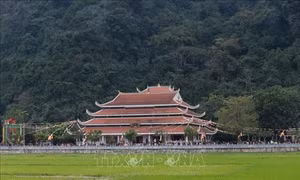 Hàng nghìn khách thập phương tham dự Lễ khai hội Chùa Tiên năm 2020