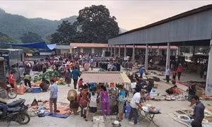 Độc đáo phiên chợ biên giới Na Mèo