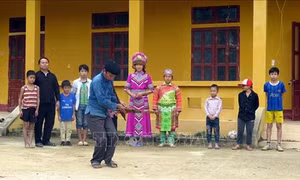 Xuân về trên bản Mông Khuổi Khít