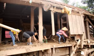 Điểm tựa để Mỹ Lý đứng dậy sau lũ