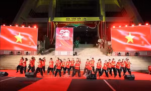 Giao lưu nghệ thuật Đắk Lắk - Phú Yên mừng ngày hội non sông