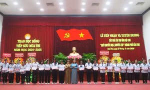 Chăm lo công tác khuyến học - khuyến tài, tạo nguồn nhân lực chất lượng cao để phát triển đất nước