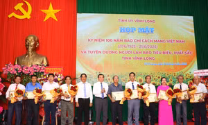 Báo chí cần chuyển mình mạnh mẽ trong kỷ nguyên mới