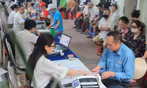 Chế độ, chính sách đối với trường hợp không tái cử, nghỉ hưu theo nguyện vọng