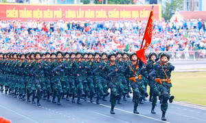 Từ khi thành lập đến nay, Quân đội nhân dân Việt Nam đã cùng toàn Đảng, toàn dân vượt mọi khó khăn, thử thách, lập nên những chiến công hiển hách, góp phần to lớn vào sự nghiệp đấu tranh giải phóng dân tộc, xây dựng và bảo vệ Tổ quốc. Ảnh: Tư liệu TTXVN
