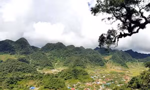 Hang Kia - Pà Cò nhin từ trên cao. Ảnh: dangcongsan.vn