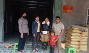 Chị Nguyễn Thị Hà vượt khó làm giàu ở xã biên giới Bản Lầu 