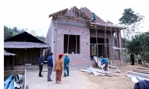 Xóa nhà tạm: Bài học từ sự đoàn kết và đồng thuận