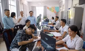 Cán bộ ở Đắk Lắk 'ngóng' kinh phí hỗ trợ