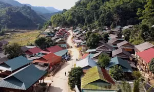 Đồng bào Mông biên giới Thanh Hoá tự hào về sự đổi thay của đất nước