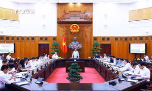 Thủ tướng Chính phủ Phạm Minh Chính chủ trì cuộc họp của Thường trực Chính phủ về chủ trương đầu tư Dự án Đường sắt tốc độ cao trên trục Bắc – Nam. Ảnh: Dương Giang - TTXVN