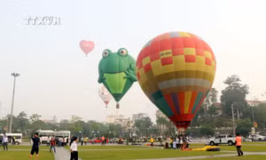 Các khinh khí cầu tại lễ hội năm nay có hình dáng, màu sắc rất sinh động. Ảnh: Quang Cường – TTXVN