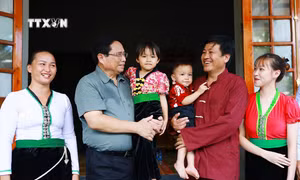 Thủ tướng Phạm Minh Chính: Tiếp tục lan tỏa phong trào chung tay xóa nhà tạm, nhà dột nát trên phạm vi cả nước
