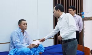 Tai nạn đặc biệt nghiêm trọng tại Tuyên Quang: Lãnh đạo tỉnh Hà Giang thăm hỏi, động viên các nạn nhân