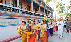 Phong tục ngày Tết Chol Chnam Thmay của người Khmer 