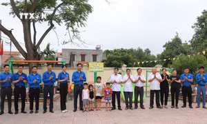 Tạo không gian vui chơi, rèn luyện thể chất cho trẻ