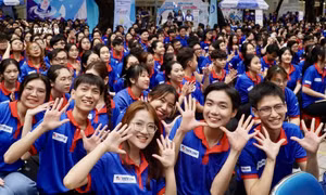 Thanh niên Thành phố Hồ Chí Minh ra quân tiếp sức mùa thi năm 2024