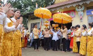  Đồng bào Khmer Hậu Giang mừng Lễ Dâng y Kathina 