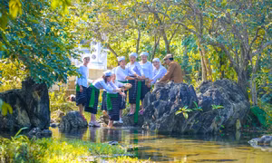 Say lòng khúc hát, điệu múa dân gian dân tộc Thổ