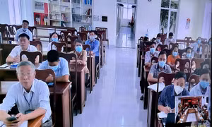 Thực hiện ca hội chẩn, khám chữa bệnh từ xa tại Trung tâm Y tế Lâm Hà (tỉnh Lâm Đồng). Ảnh: baolamdong.vn