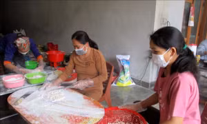 Làng nghề truyền thống kẹo nhãn Lang Chánh tăng sản xuất cho Tết