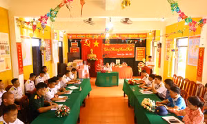Cán bộ, chiến sĩ đảo Sinh Tồn Đông đón xuân ấm áp nghĩa tình