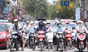 Thời tiết ngày 18/4: Bắc bộ trưa chiều trời nắng, Tây Nguyên và Nam bộ đề phòng tố, lốc, mưa đá và gió giật