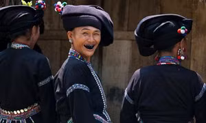 Nét duyên người Lự