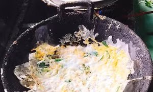 Bánh khoái tép Thanh Hóa