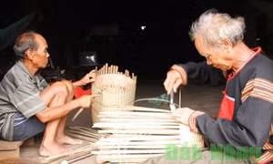 Gùi có nắp của người M’nông