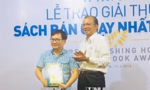 Nhà xuất bản Trẻ trao Giải thưởng Sách bán chạy nhất năm 2017